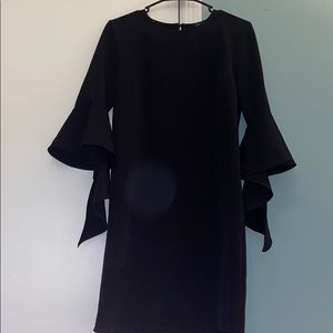 Dress with sleeve detail
